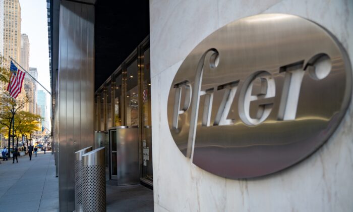 Siège de Pfizer à New York  (David Dee Delgado/Getty Images)