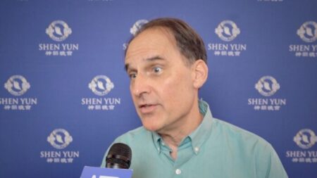 Shen Yun exprime des « principes qui nous sont chers » : un animateur radio