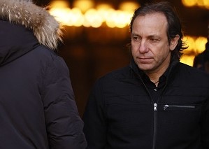 L'ancien patineur artistique olympique français Philippe Candeloro.  (THOMAS SAMSON/AFP via Getty Images)