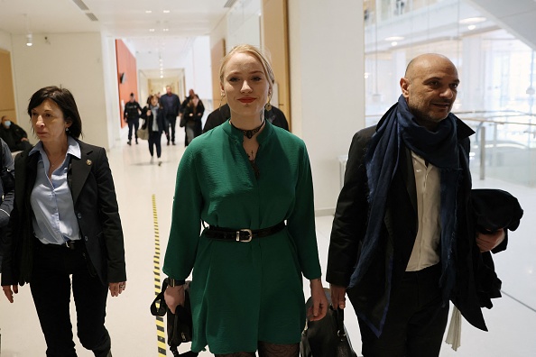 Il y a trois ans, Mila, alors mineure, avait été la cible d'une première série de centaines de messages haineux sur les réseaux sociaux, la contraignant à quitter son établissement scolaire et à vivre sous protection policière. (Photo : THOMAS COEX/AFP via Getty Images)