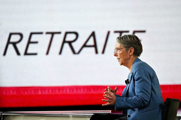 La Première ministre Élisabeth Borne, lors de l'émission politique "L'Événement", sur France 2, le 2 février 2023. (Photo : EMMANUEL DUNAND/AFP via Getty Images)