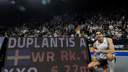 Saut à la perche: nouveau record du monde pour Armand Duplantis à 6,22 mètres