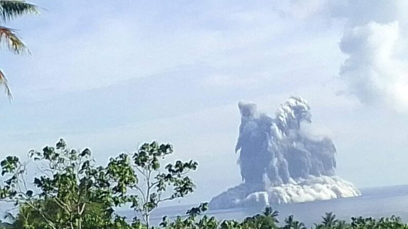 (Photo Facebook Mayline Leleny/Vanuatu Meteorology and Geo-hazards Department)