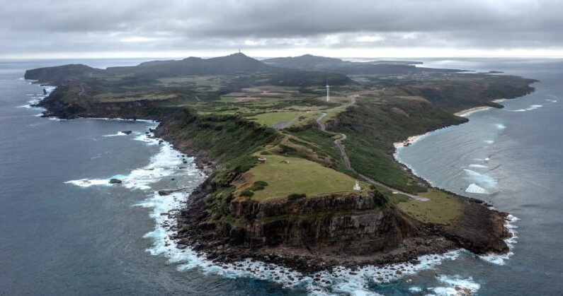 L'île de Yonaguni à Yonaguni, au Japon, le 13 avril 2022. (Carl Court/Getty Images)