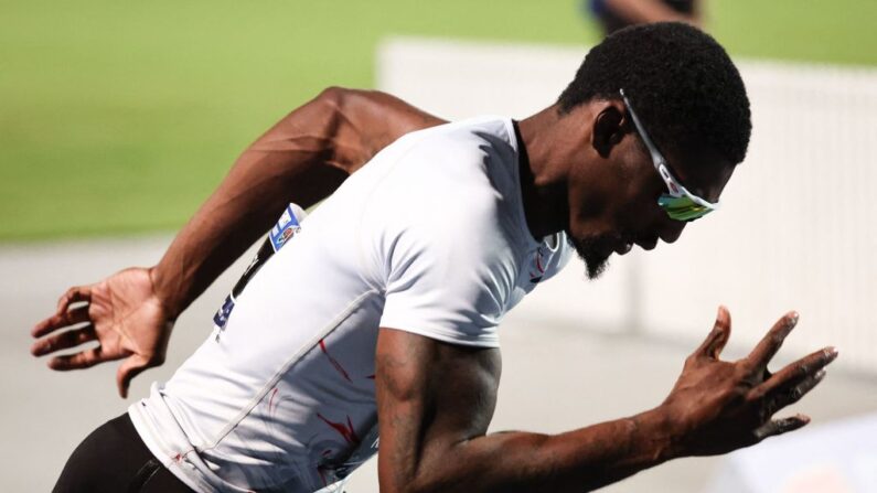 Le champion du monde et vice-champion olympique du 100 m Fred Kerley a remporté samedi le 400 m du meeting de Sydney. (Photo by DAVID GRAY/AFP via Getty Images)