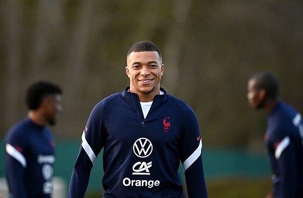 Kylian Mbappé, nouveau capitaine des Bleus. (Photo: FRANCK FIFE/AFP via Getty Images)