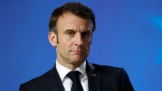 Une enquête ouverte à Avignon sur des dizaines d’affiches représentant Emmanuel Macron en Hitler