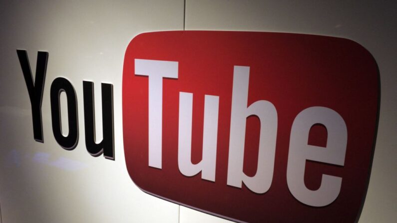 YouTube a revu sa politique concernant les grossièretés. (Photo d'ÉRIC PIERMONT/AFP via Getty Images)