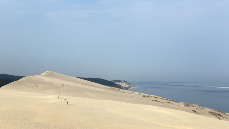 Dune du Pilat. (Photo: NICOLAS TUCAT/AFP via Getty Images)