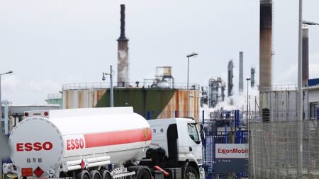 La production de la raffinerie normande d’Esso-ExxonMobil mise à l’arrêt samedi, selon la CGT