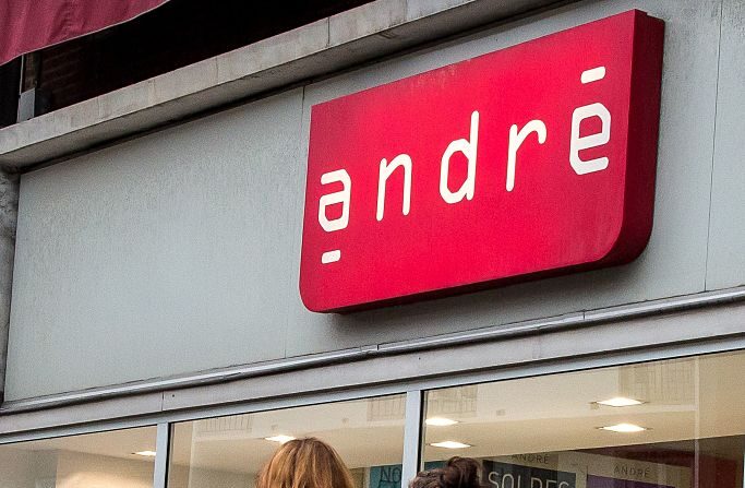 L'enseigne de chaussures André à de nouveau été placée en redressement judiciaire par le tribunal de commerce de Nanterre début février. (Photo PHILIPPE HUGUEN/AFP via Getty Images)