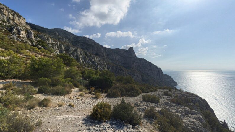 Vue de la Falaise des Toits, au sud de Marseille - Google maps