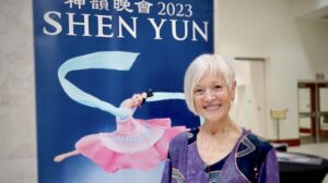 Shen Yun « est profondément émouvant », déclare une écrivaine primée