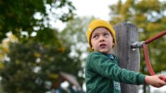 Dans l’Oise, un enfant de 5 ans s’échappe de son école et se retrouve dans un jardin public