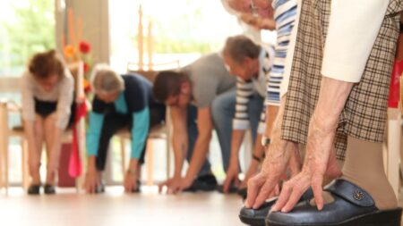 «Tant que je tiens debout, je continue»: Maguitte Werwy, 90 ans, donne encore des cours de gymnastique