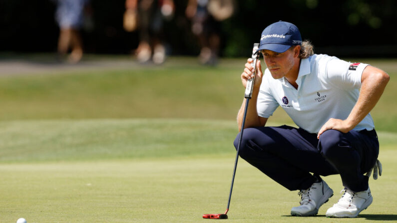 L'Américain Austin Smotherman a conclu son parcours jeudi avec quatre birdies consécutifs pour rendre une carte de 64 (-8). (Photo by Sean Gardner/Getty Images)