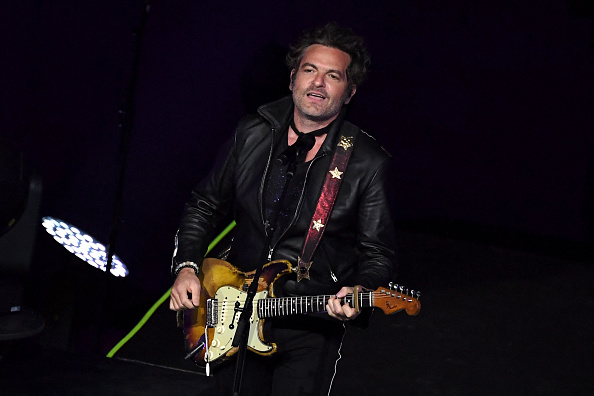 Le chanteur français Matthieu Chedid.  (JULIEN DE ROSA/AFP via Getty Images)