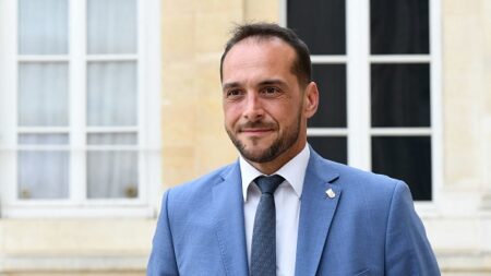 Un député RN du Vaucluse quitte le palais Bourbon