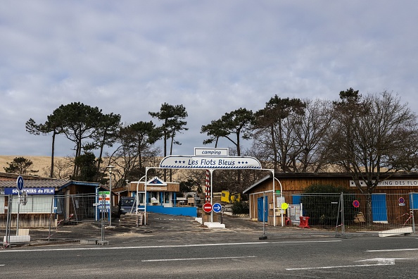 L'entrée du camping des Flots Bleus, le 27 janvier 2023, en Gironde, à Pyla sur Mer.   (THIBAUD MORITZ/AFP via Getty Images)