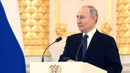 Ukraine: le Kremlin exclut une médiation de la Chine