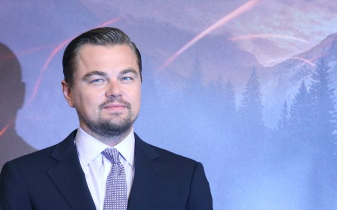 Leonardo DiCaprio assiste à la conférence de presse de 'The Revenant' au Ritz Carlton, le 23 mars 2016, à Tokyo, Japon. (Yuriko Nakao/Getty Images)