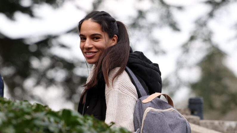 la Lyonnaise Amel Majri est revenue chez les Bleues avec sa petite Maryam, âgée de neuf mois. (Photo by FRANCK FIFE/AFP via Getty Images)