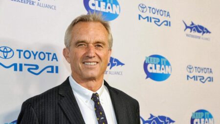 RFK Jr. affirme que la classe moyenne a été « systématiquement » décimée lors des confinements COVID-19