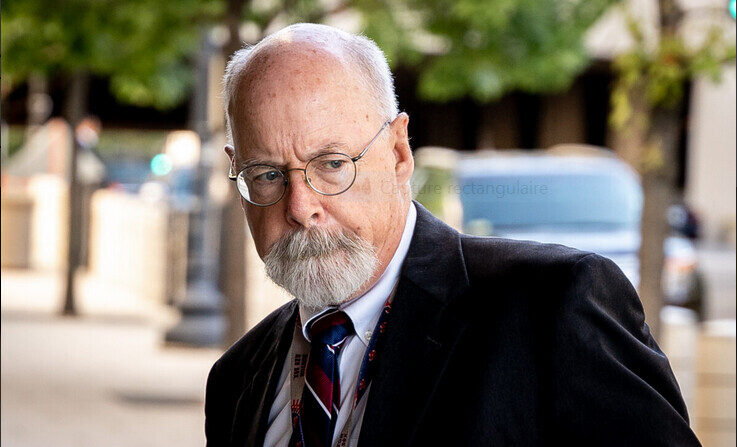 Le procureur spécial John Durham arrive au tribunal fédéral à Washington, le 18 mai 2022. (Teng Chen/Epoch Times)