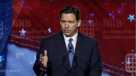 Pourquoi Ron DeSantis a lancé sa campagne présidentielle sur Twitter Spaces