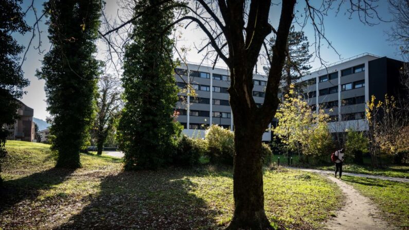 L'université de Grenoble. (Photo: JEAN-PHILIPPE KSIAZEK/AFP via Getty Images)