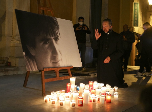 Portrait d'Yvan Colonna sur les marches de la cathédrale d'Ajaccio à Ajaccio, en Corse, le 22 mars 2022. (PASCAL POCHARD-CASABIANCA/AFP via Getty Images)