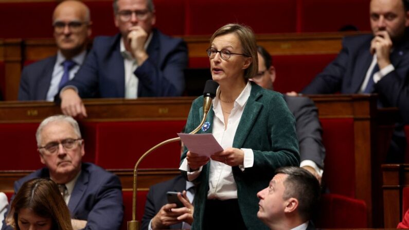 Dans le document les députés de la majorité Stella Dupont et Mathieu Lefèvre estiment que le dispositif mis en place depuis deux ans « a fait preuve de son utilité et de son efficacité ». (Photo THOMAS SAMSON/AFP via Getty Images)