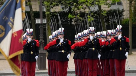 Les personnes séropositives vont pouvoir intégrer l’armée