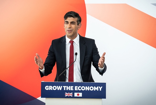 Le Premier ministre britannique Rishi Sunak à Tokyo, le 18 mai 2023, avant le sommet des dirigeants du G7 à Hiroshima. (STEFAN ROUSSEAU/POOL/AFP via Getty Images)