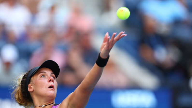 Léolia Jeanjean (124e) n'a pas pu éviter aux joueuses et aux joueurs français un zéro pointé mercredi au deuxième tour de Roland-Garros en s'inclinant 6-0, 7-5 contre la Russe lucky loser Elina Avanesyan (134e). (Photo by Elsa/Getty Images)