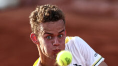 Roland-Garros: Van Assche et Fils, destins opposés pour la relève française