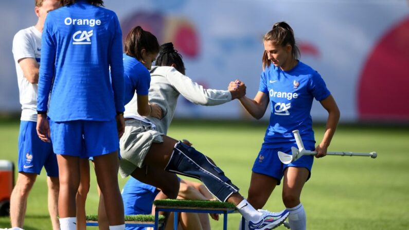 Le sélectionneur de l'équipe de France féminine Hervé Renard veut "se donner toutes les chances" d'emmener l'attaquante vedette Marie-Antoinette Katoto, blessée de longue date, au Mondial (20 juillet-20 août). (Photo by FRANCK FIFE/AFP via Getty Images)