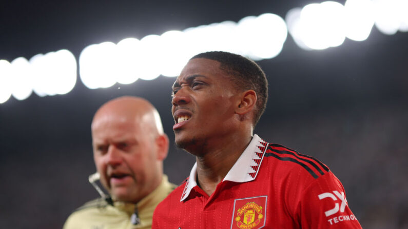 Anthony Martial manquera la finale de la Coupe d'Angleterre samedi contre le rival Manchester City, à cause d'une blessure. (Photo by Fran Santiago/Getty Images)