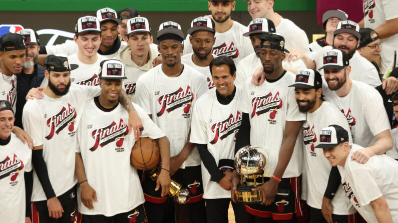 Miami s'est qualifié pour la septième finale NBA de son histoire, où l'attend Denver, après avoir brisé le rêve d'un come-back inédit de Boston en s'y imposant (103-84). (Photo by Adam Glanzman/Getty Images)