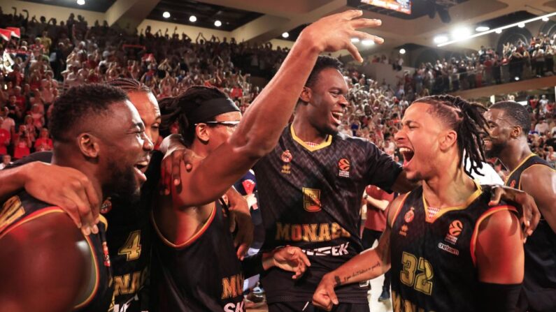 Le club de la Principauté a écarté avec autorité Strasbourg en quarts de finale de l'Elite de basket en se qualifiant dès la manche retour (85-83).(Photo by VALERY HACHE/AFP via Getty Images)