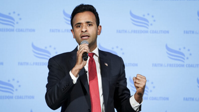 Le candidat républicain à la présidence, Vivek Ramaswamy, s'exprime lors de l'Iowa Faith & Freedom Coalition à Clive, dans l'Iowa, le 22 avril 2023. (Madalina Vasiliu/ Epoch Times)