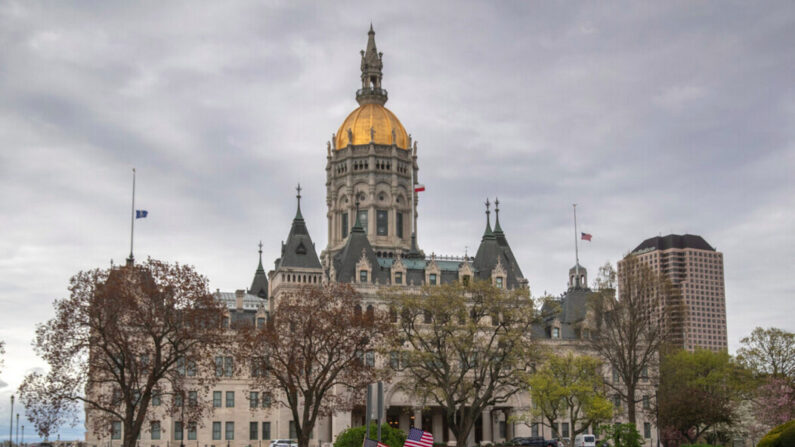 Le Capitole de l'État du Connecticut à Hartford (Connecticut), le 4 mai 2020. (John Moore/Getty Images)