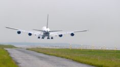 Emmanuel Macron annonce un plan de soutien au développement de l’avion vert