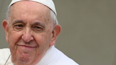 Le pape François a passé des examens dans un hôpital de Rome