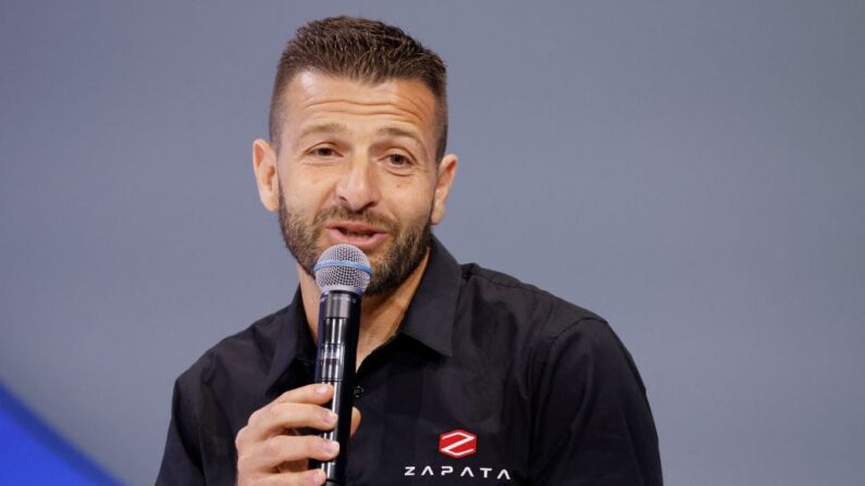 Franky Zapata prononce un discours lors du salon VivaTech consacré aux startups technologiques et à l'innovation, à Paris, le 14 juin 2023. (Photo: LUDOVIC MARIN/AFP via Getty Images)