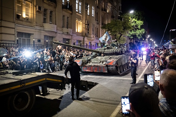 Les troupes de Wagner lors de leur occupation de Rostov-sur-le-Don. (ROMAN ROMOKHOV/AFP via Getty Images)