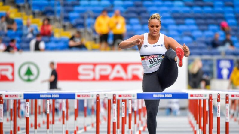 La lanceuse de poids belge Jolien Boumkwo a dû s'improviser spécialiste du 100 m haies, le 24 juin 2023. (Photo THOMAS WINDESTAM/BELGA MAG/AFP via Getty Images)