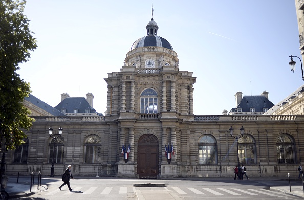 Le Sénat. (STÉPHANE DE SAKUTIN/AFP via Getty Images)