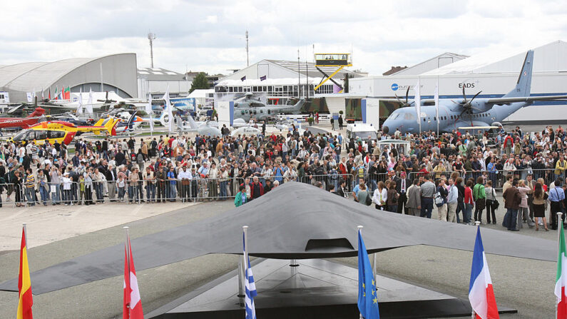 Le salon du Bourget à Paris a ouvert ses portes au public vendredi pour trois jours. (Photo PIERRE VERDY/AFP via Getty Images)