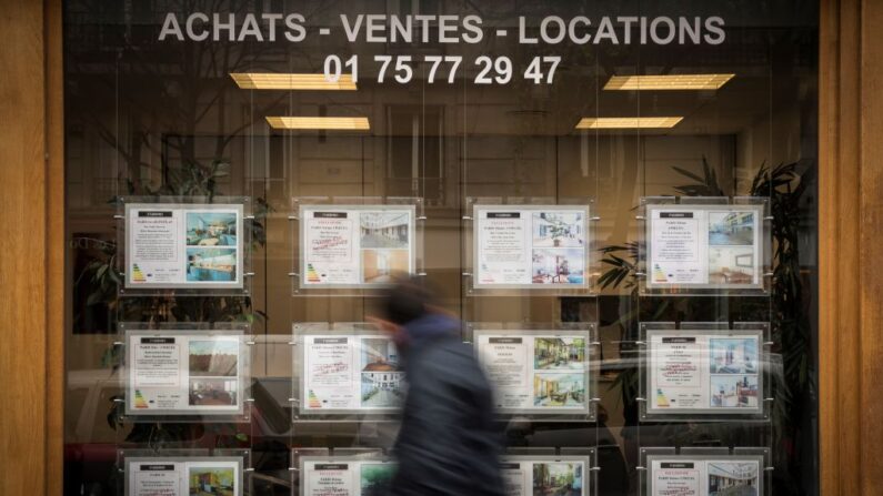 Les sénateurs ont rejeté en commission ce mardi une proposition de loi visant à prolonger le plafonnement des indices de revalorisation des loyers pour les ménages et les PME. (Photo LIONEL BONAVENTURE/AFP via Getty Images)